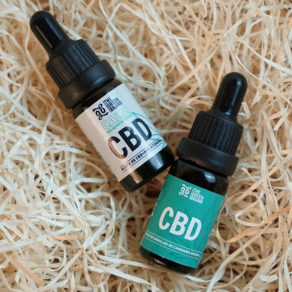 cbd vs thc hemp oil cannabis medication comparison dropper bottle prescription