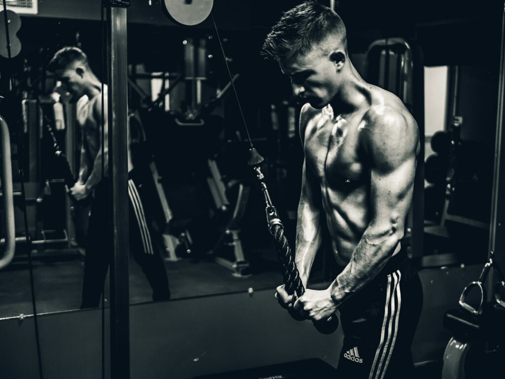 Creatine Monohydrate: Benefits, Dosing, Safety & What the 2025 Research Shows creatine monohydrate supplement gym fitness muscle building strength performance athlete